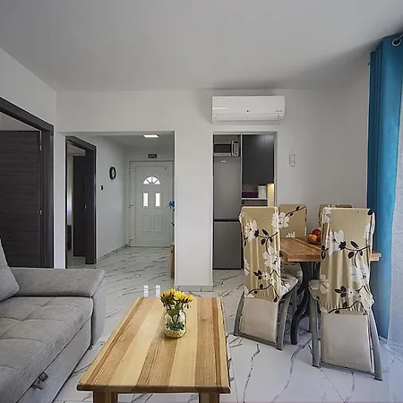 Apartment Mata Pula
